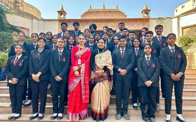 VGU Students High Court Visit